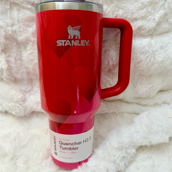 Stanley Rouge Heart Gradient - Picture 1 of 8